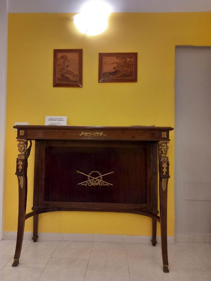 Santa Chiara Home Spaccanapoli Luaran gambar